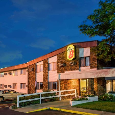 Hotel Super 8 By Wyndham Brooklyn Center/Mpls Exterior foto